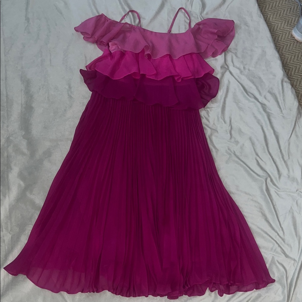 Julia Jordan Pink sheffon dress